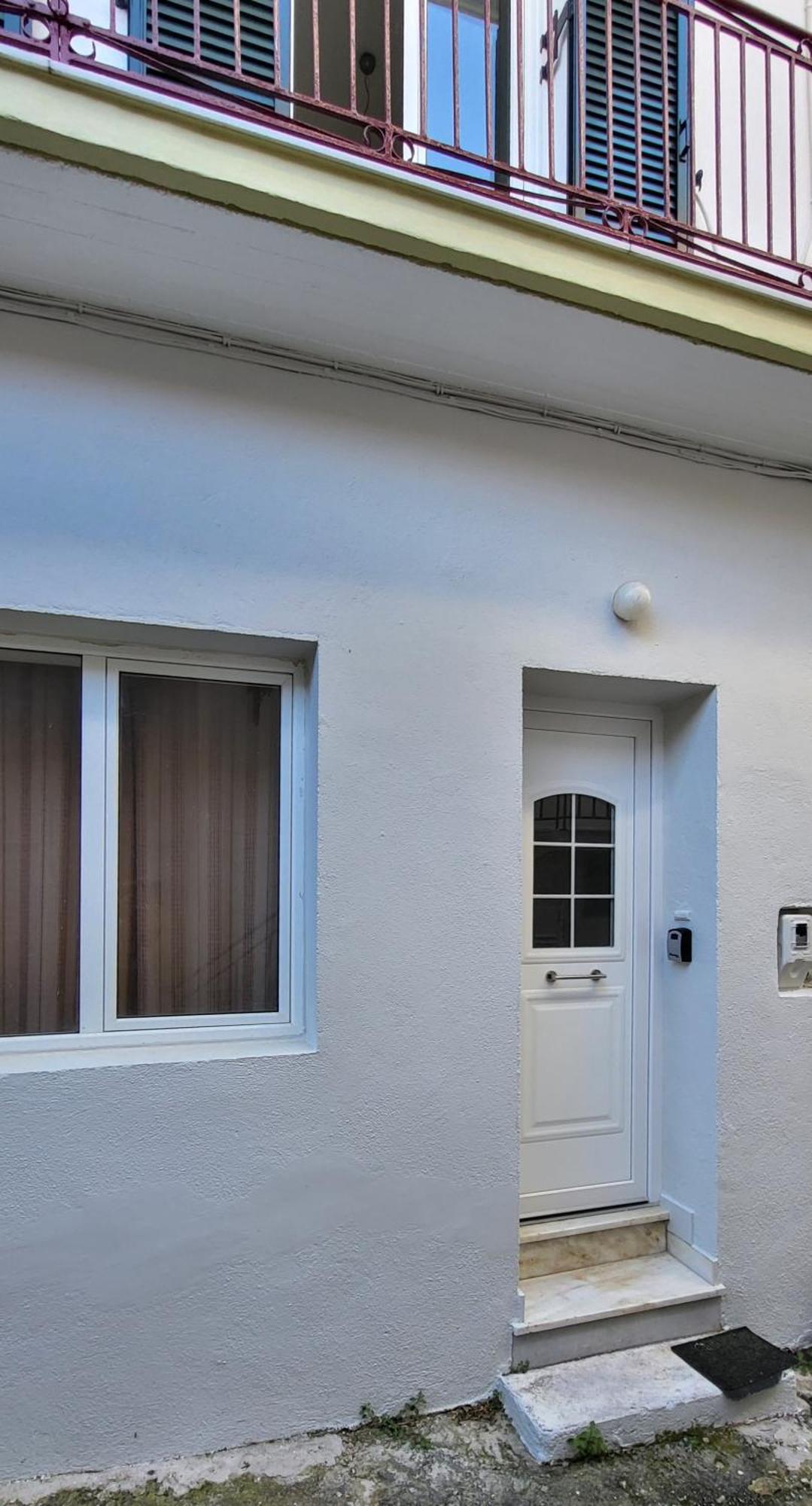 Stamatis House - In The Center Of Lakka Paxosアパートメント エクステリア 写真